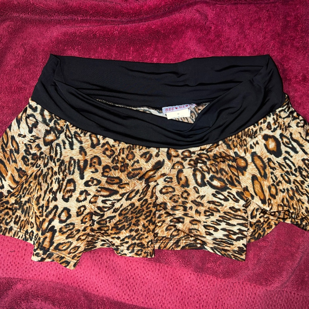 Leopard mini skirt